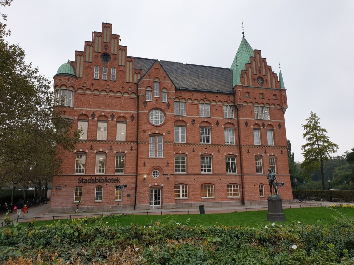 De Stadsbibliotheek Van Malmö - Take Me To Sweden